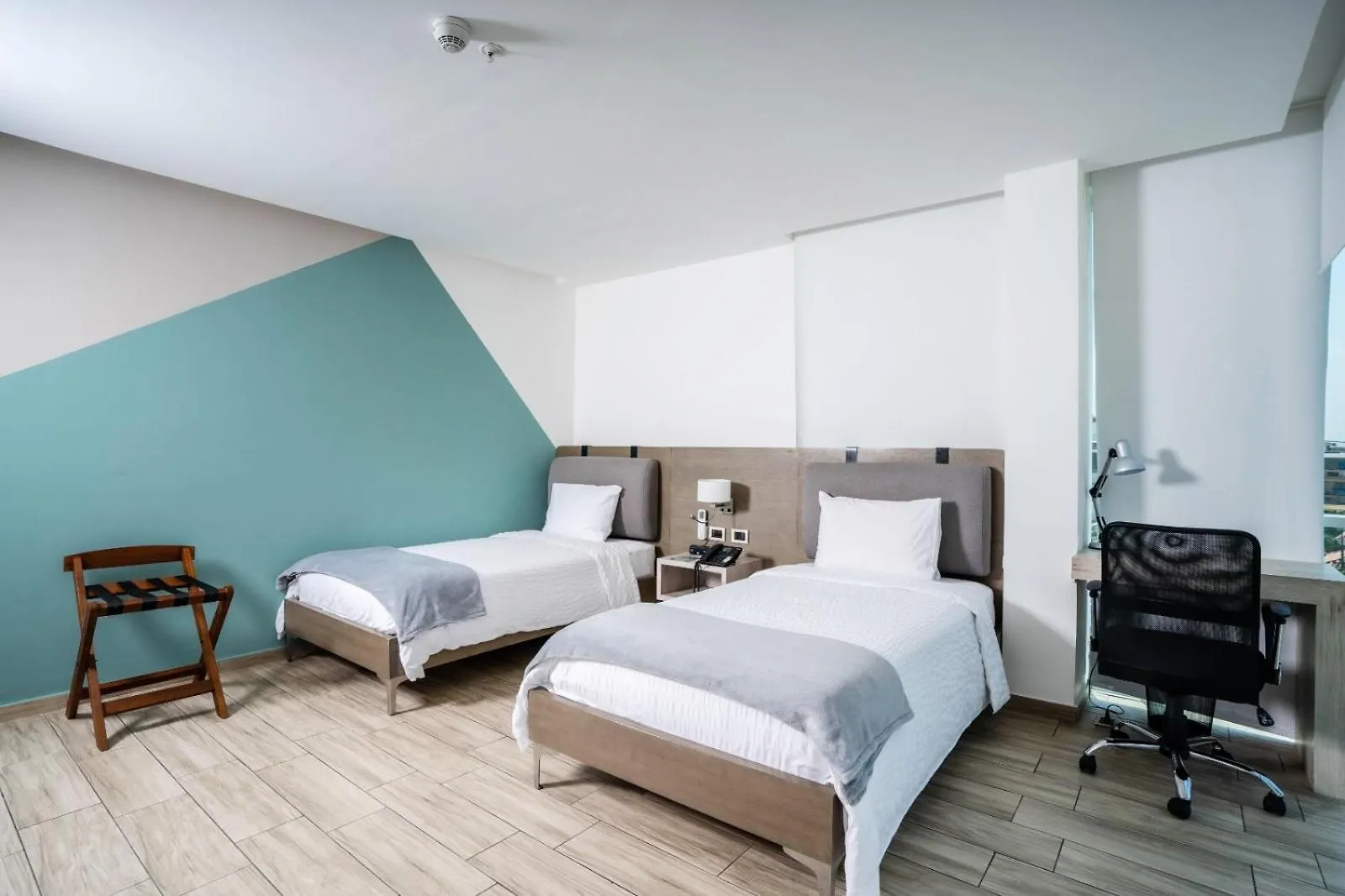 Hotel Puerto Pacifico Guayaquil Airport 4*,  에콰도르